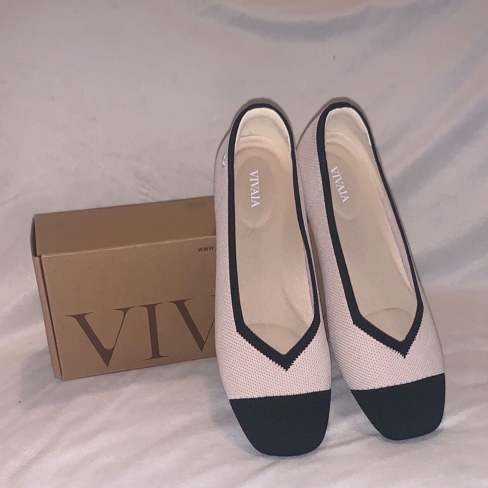 VIVAIA Margot 2.0 Square-Toe V-Cut Flats in Cream and Ivory Black - Picture 2 of 5